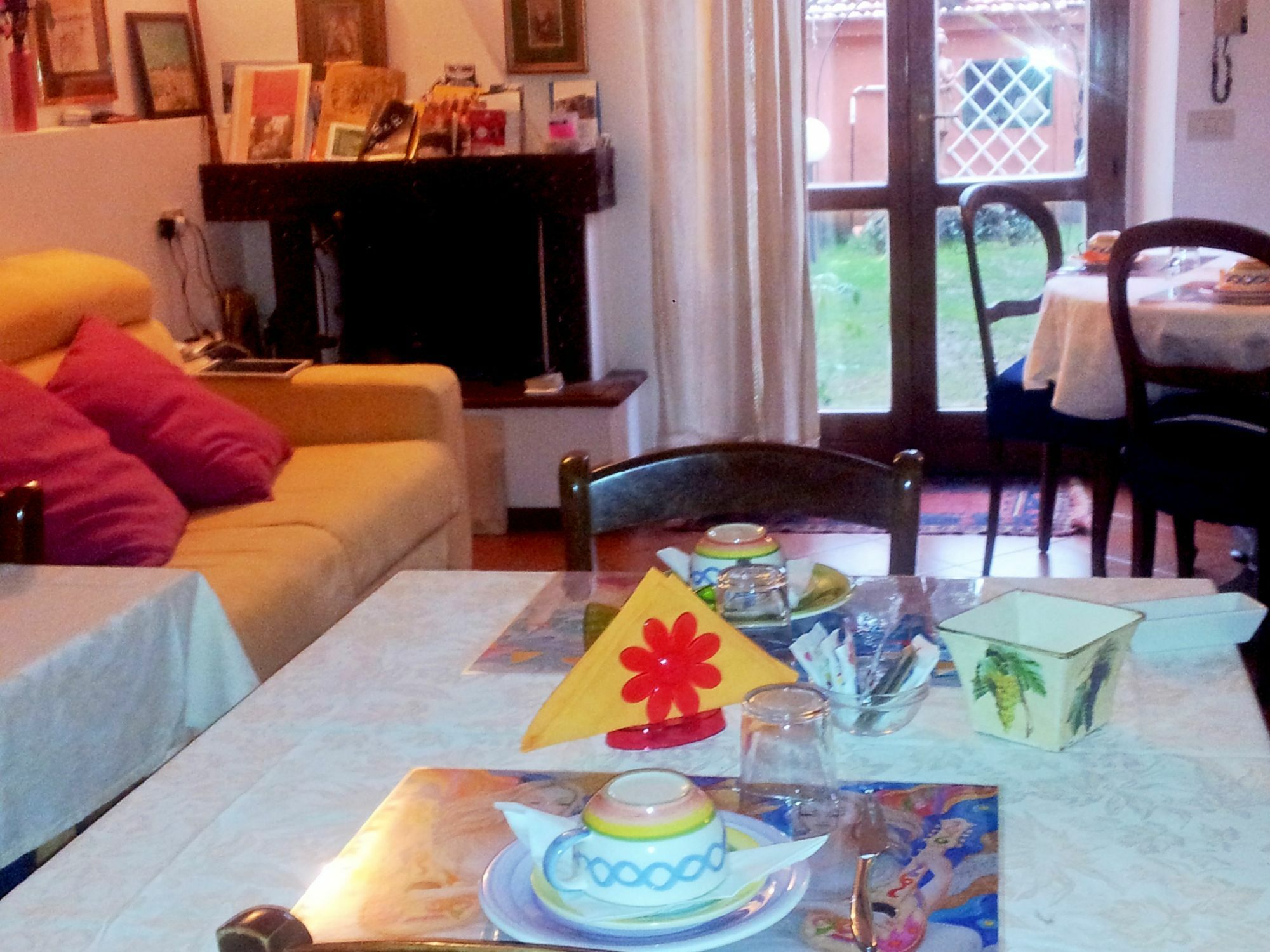 Al Giardino Di Alice Bed & Breakfast Perugia Bagian luar foto