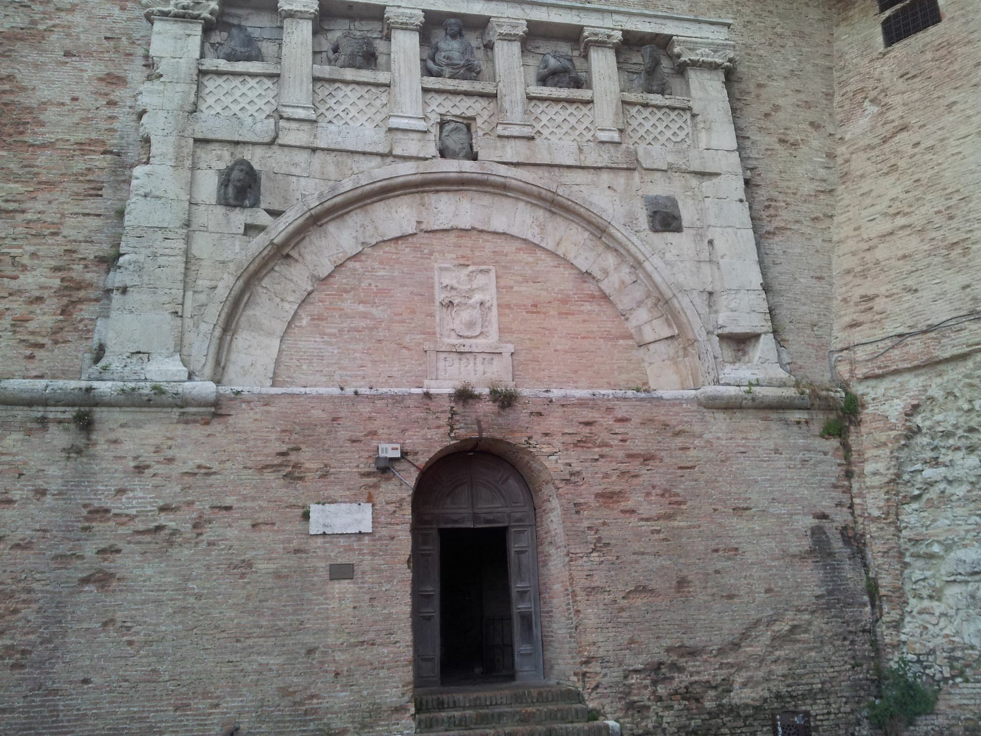 Al Giardino Di Alice Bed & Breakfast Perugia Bagian luar foto